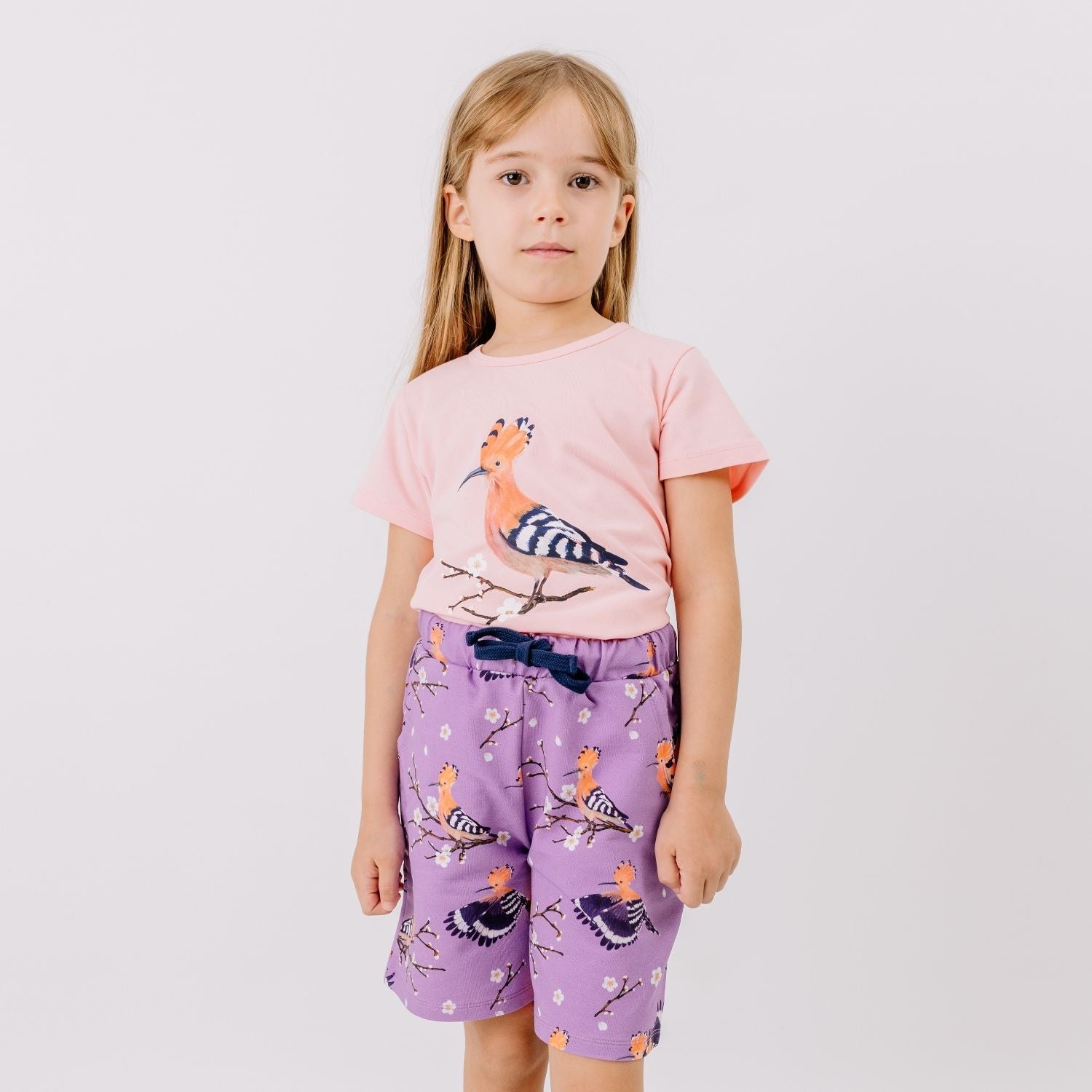 Happy Hoopoes Shorts für Kinder – Walkiddy nachhaltige Kindermode aus Bio-Baumwolle