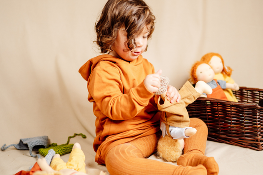 Waldorf Art Puppe – Natürliches Spielen mit Fantasie und Herz