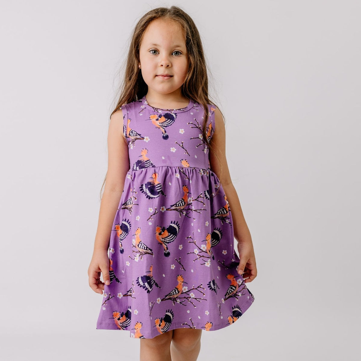 Happy Hoopoes Kleid für Kinder – Walkiddy nachhaltige Kindermode aus Bio-Baumwolle