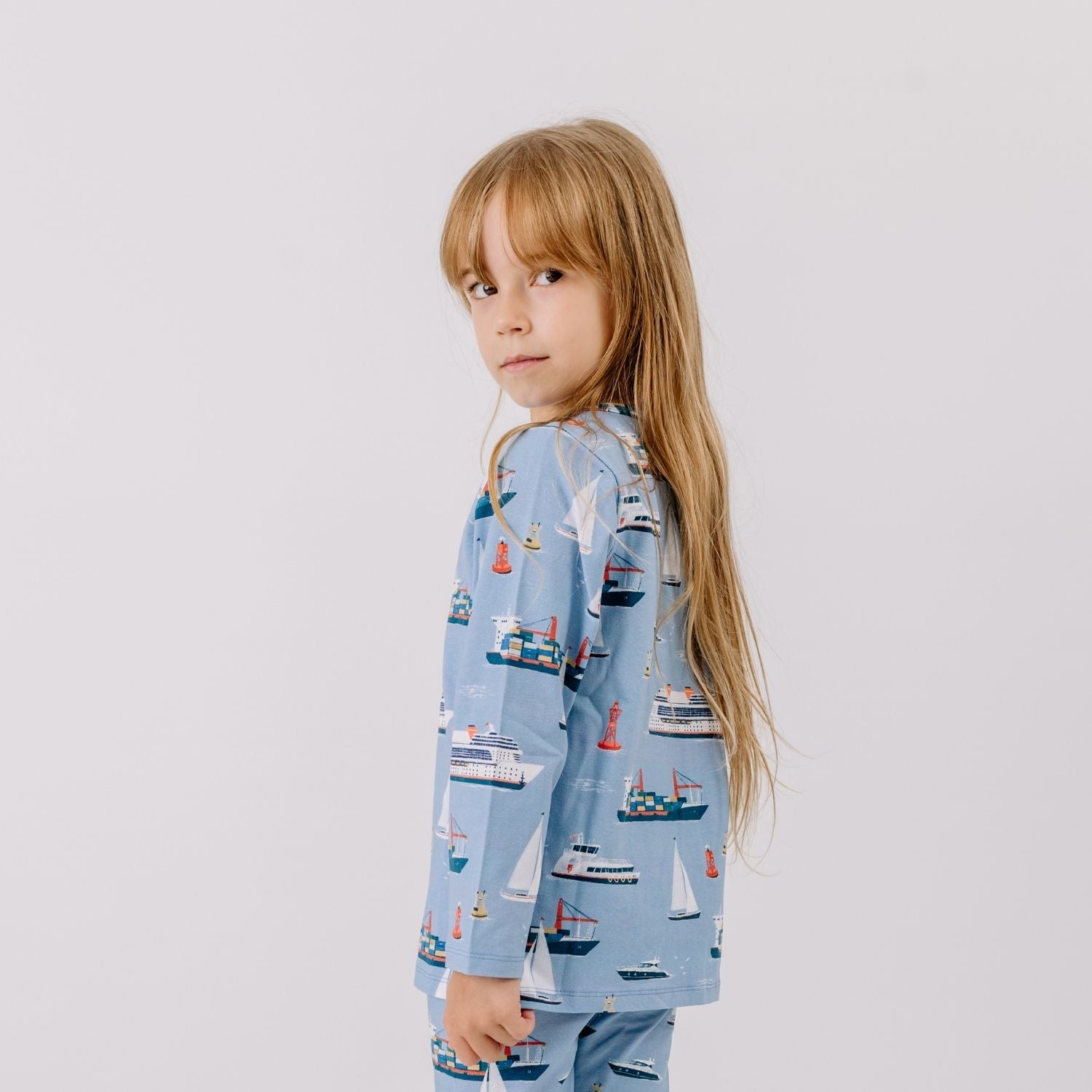 Marine Adventures Shirt für Kinder – Walkiddy nachhaltige Kindermode aus Bio-Baumwolle