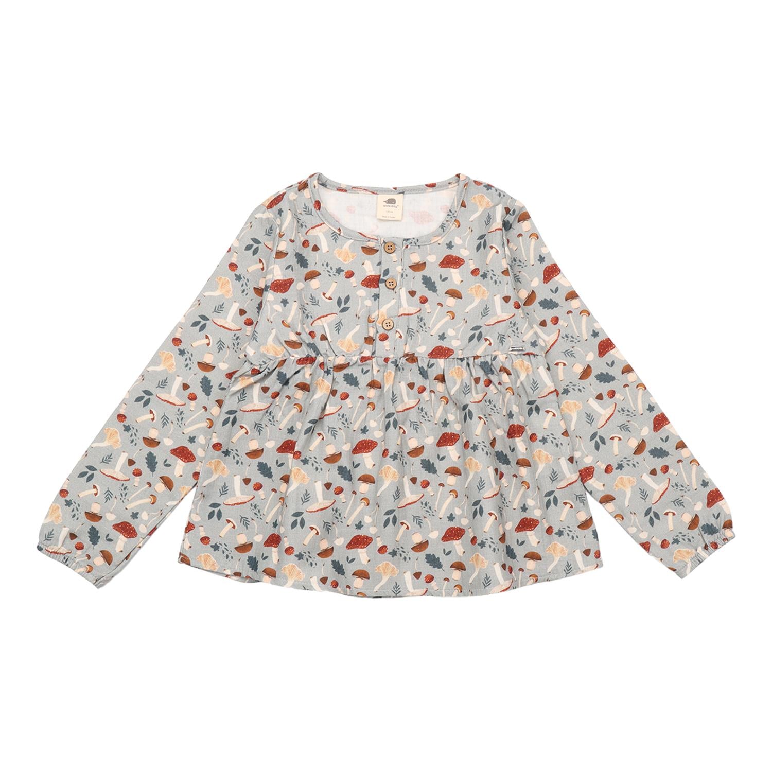 Blusa con varios hongos