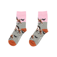 Chaussettes en coton biologique à motif cheval - durables, confortables et respectueuses de la peau