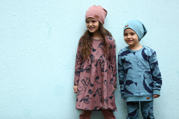 Must-have Walkiddy Accessories to Keep Kids Warm in Winter - Keeping children warm: Walkiddy winter accessories made from organic cotton