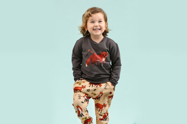 Baggy Pants für Kinder: 5 Gründe, warum sie ideal sind - Walkiddy\'s Baggy Pants: Bequem, modisch und nachhaltig für aktive Kinder. Entdecken Sie die Kollektion inspiriert von der Natur mit verschiedenen Farben und Mustern aus Bio-Baumwolle.